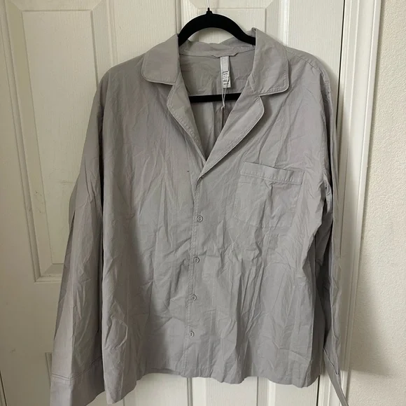 SKIMS Poplin Unisex Sleep Button Up Sleep Top - Picture 2 of 3